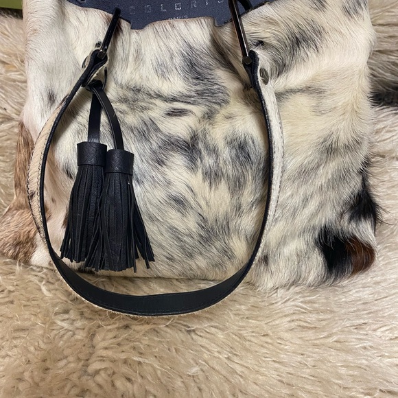 Elegant Cow hide and Leather Tote - Picture 5 of 5